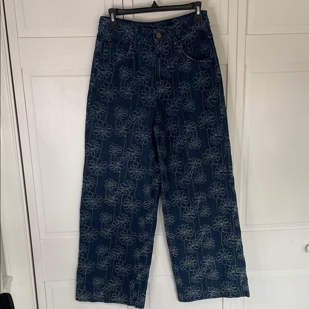 Wide Leg Cider Denim with Floral Pattern SzS